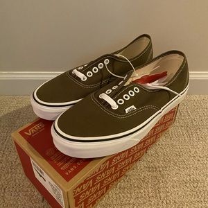 Olive Green Low top Vans